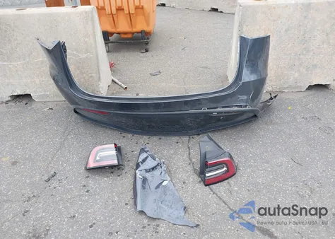 2023 Tesla Model Y Performance Dual Motor All-Wheel Drive from USA, damaged, VIN 7SAYGDEF1PF833369